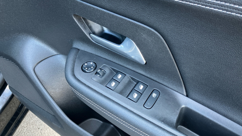 Vauxhall Mokka 1.2 Turbo 100 SRi 5dr Petrol Hatchback